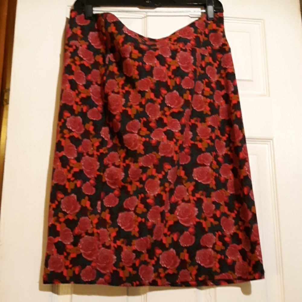 Lularoe skirt